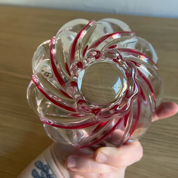 Art Glass Swirled Bowl with Cranberry Veins - 6” Diameter Candy Dish - Picture 7 of 8